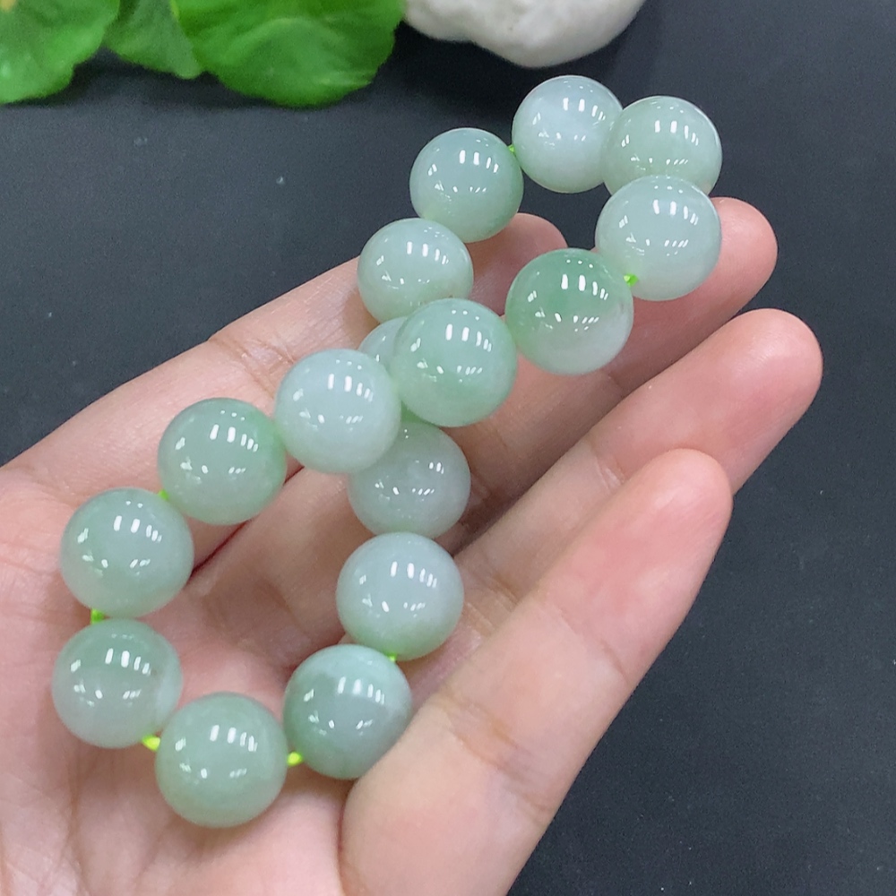 F34000661 Jadeite Bead Necklace Approx. 12.6mm Total Weight Approx. 58.7g