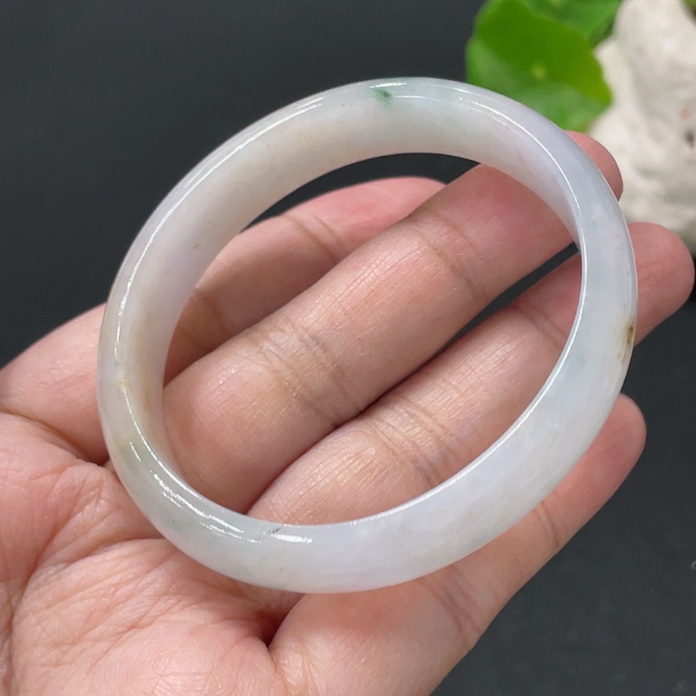 F35108816 Jadeite Concubine Bracelet Size 51.8/45.2mm Total Weight Approx. 33.74g