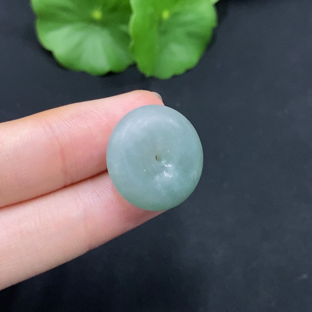 F28254716 JadeitePeace Knot Pendant