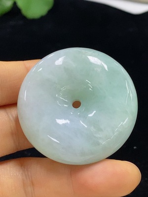 F34025628 Jadeite Peace Knot Pendant Total Weight Approx. 47.34g