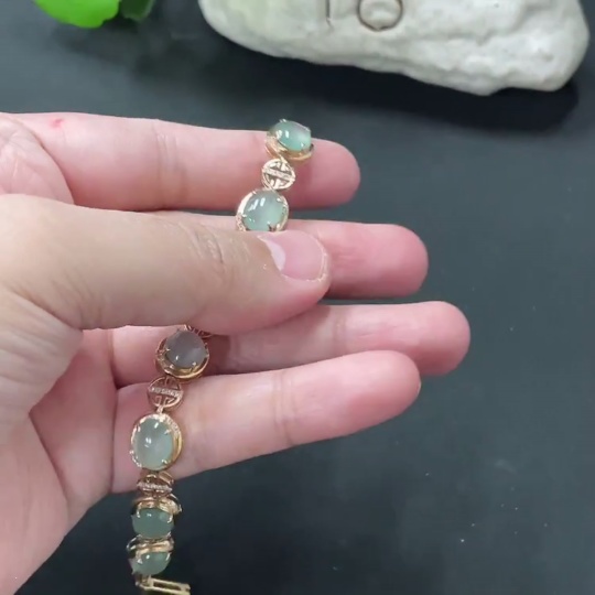 F35172266 Jadeite Cabochon Inlaid Bracelet, 18K Gold with Diamond Accents, Total Weight Approx. 11.6g