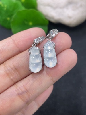 F46569025 翡翠镶嵌耳饰 非金 非钻 货品总约重3.58g