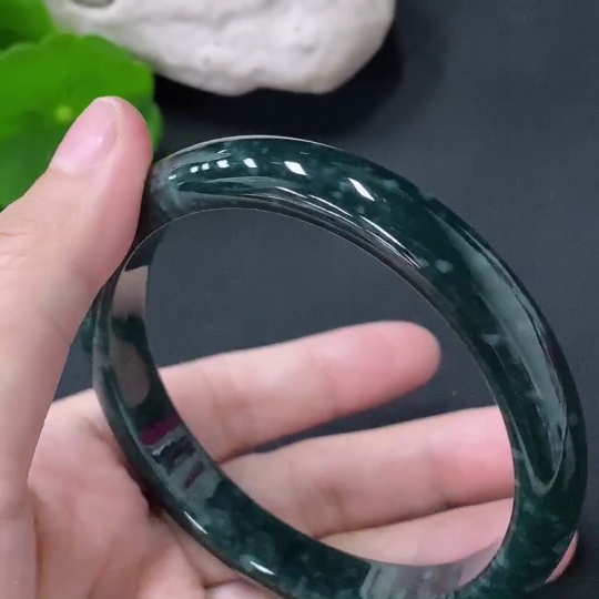F31587871 Jadeite Round Bangle Size 59mm Total Weight Approx. 42g