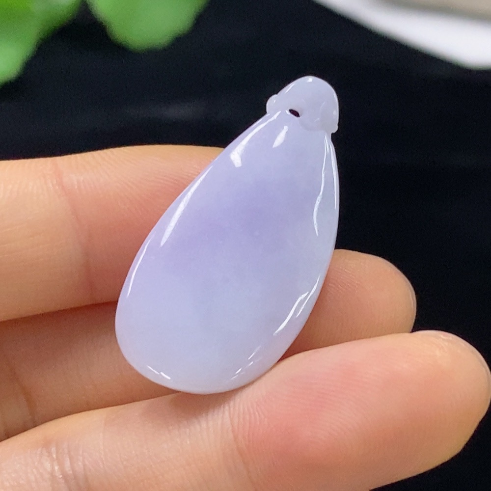 F32732044 Jadeite Fu Gua Pendant