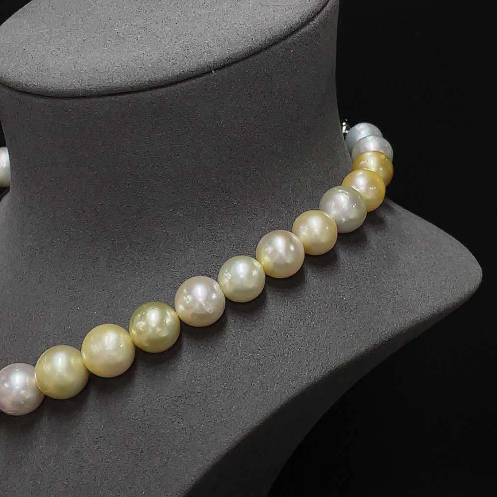 C31577859 Seawater Pearl Necklace Color Origin Undetermined Non-Gold Total Weight Approximately 112.71g Size About 12.2-15.3mm