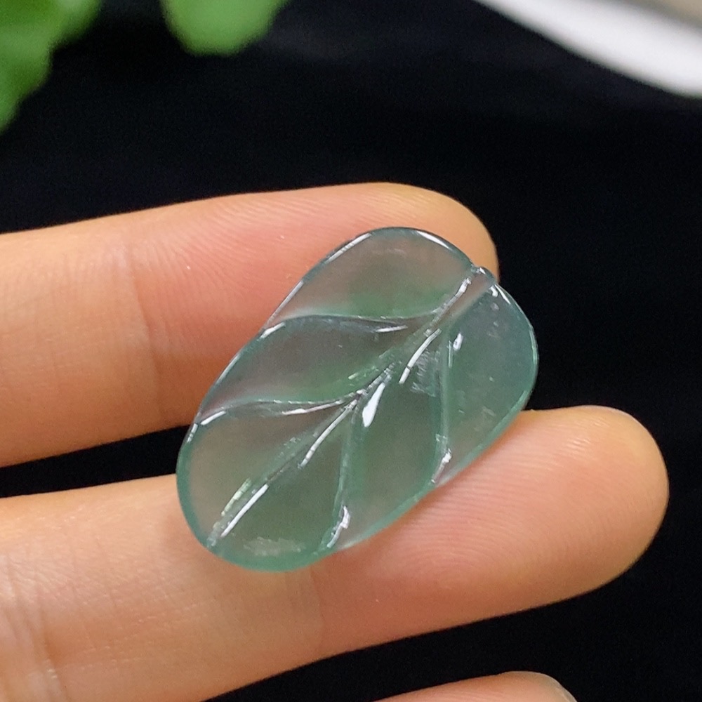 F34947633 Jadeite Leaf Inlay Piece Total Weight Approx. 2.15g