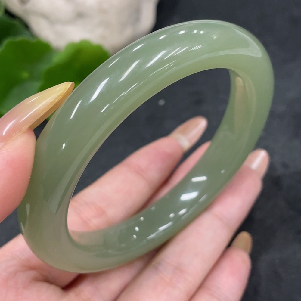 H32798214 Hetian Jade Round Bracelet Size 60 Total Weight Approx.65g