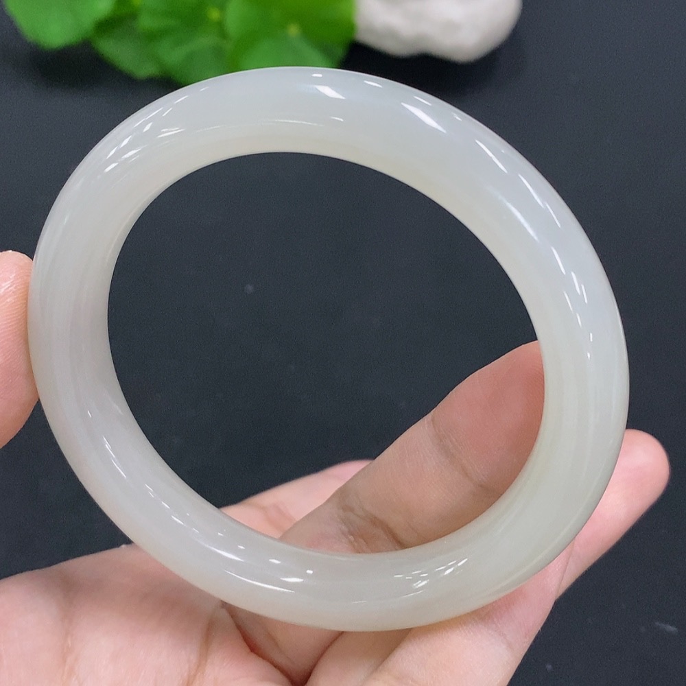 H28194044 Hetian Jade Bracelet Size 58.5 Total Weight Approx. 52.8g