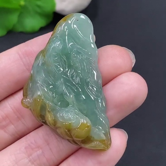 F29336713 Jadeite'Abundance Year After Year' Pendant