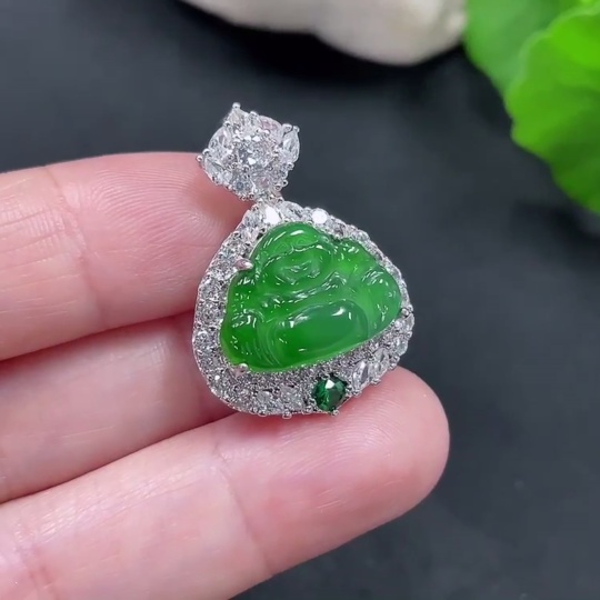 F26025516 Jadeite Buddha Pendant Total Weight about 5.8g (Non-gold Inlaid)