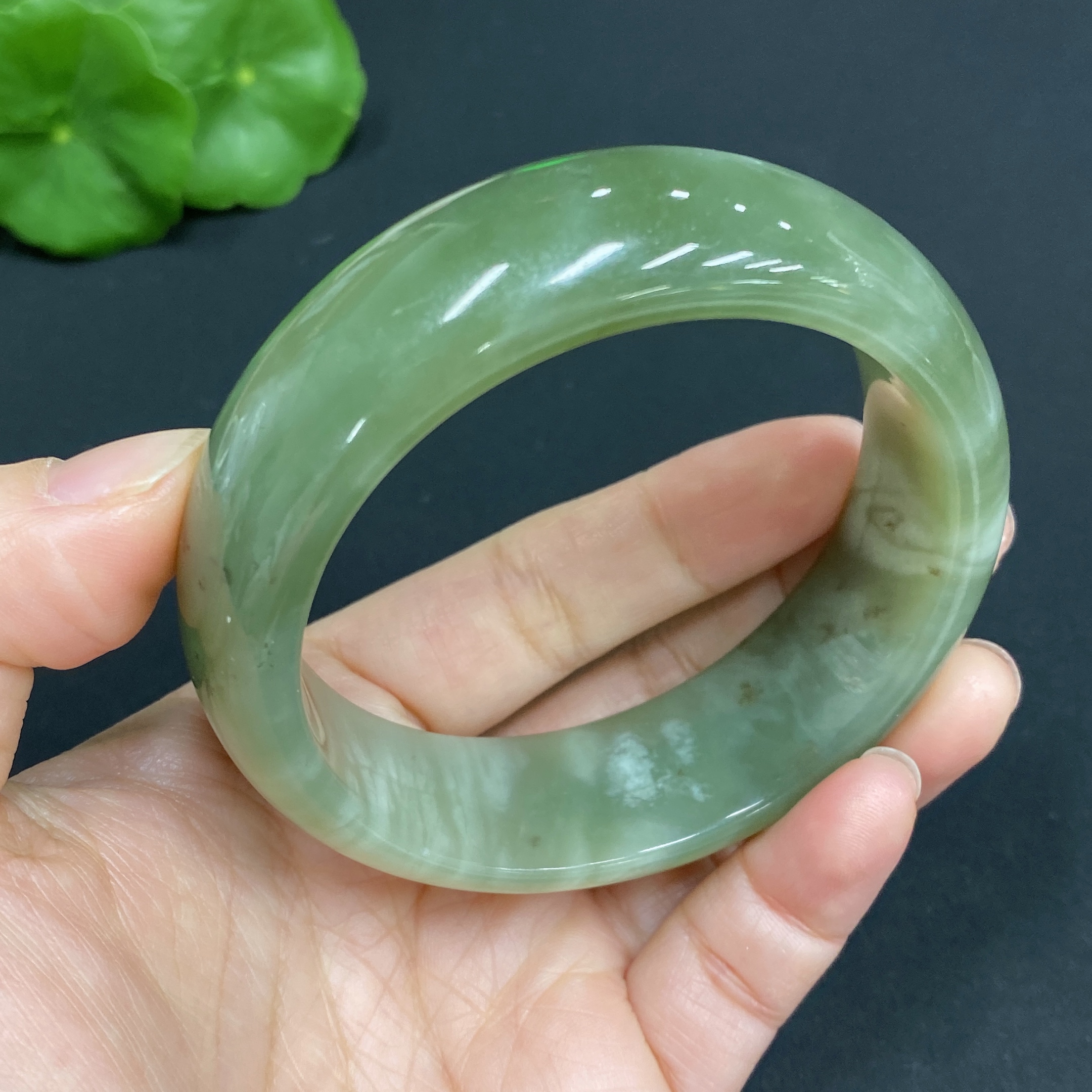 H26037942 Hetian Jade Round Bracelet (Size 56.8, Total Weight Approx. 79g, Contains Other Mineral Components)