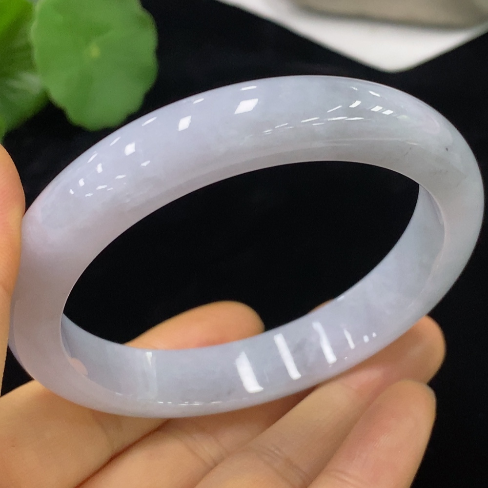 F34949167 Jadeite Round Bangle Total Weight about 52g Size 57.8