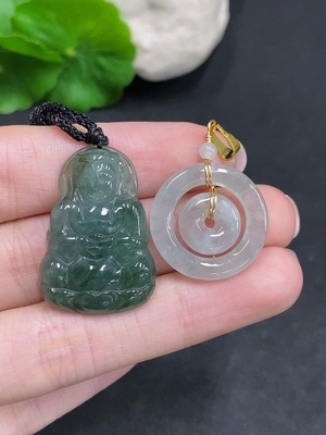 F34034607 Jadeite Pendants Sell as a Lot Non-Gold Inlaid (with cracks/damage)