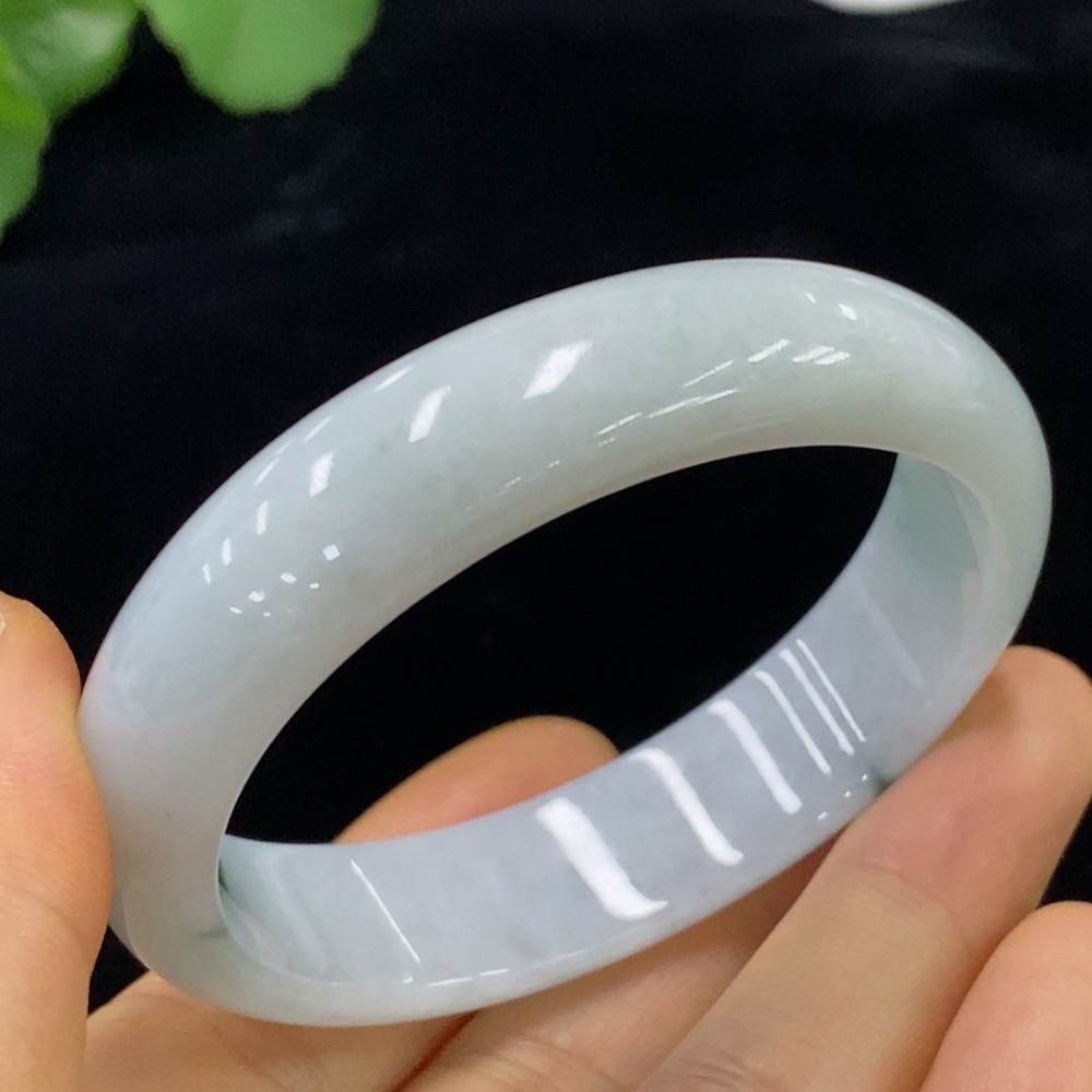 F34974621 Jadeite Concubine Bangle 54.2/48.5 Size Total Weight Approx.42.79g