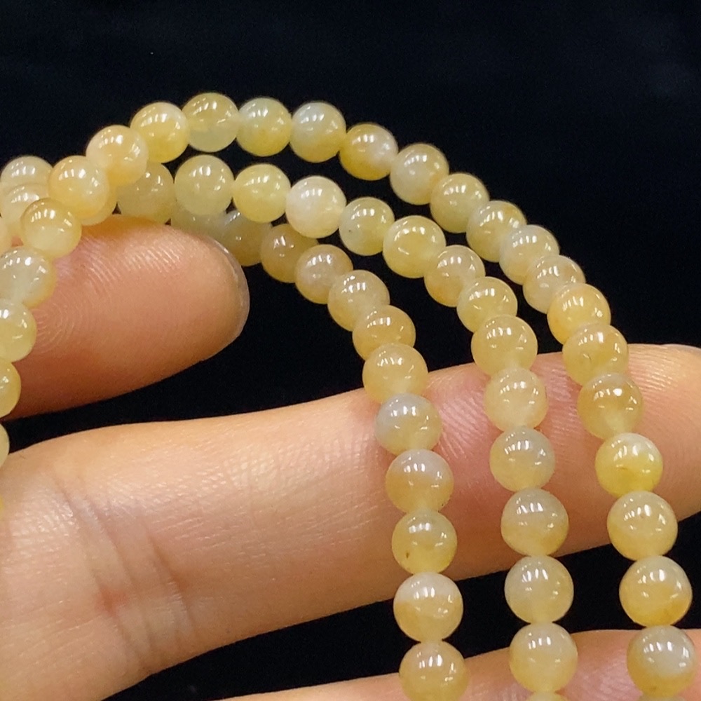 F34024091 Jadeite Bead Necklace Approx. 4.2mm Total Weight Approx. 22.95g Yellow Part Color Origin Undetermined Non-Gold