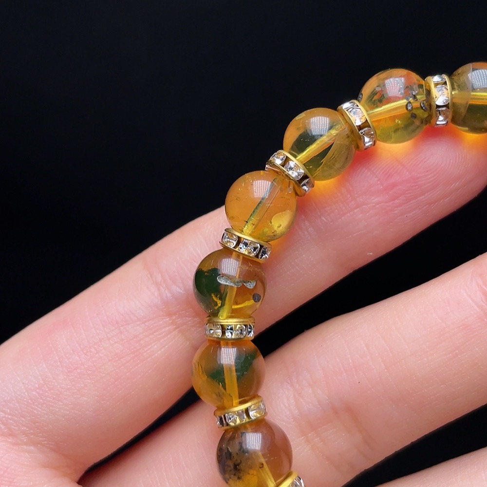 C33843899 Amber Beeswax Bracelet Non-Gold Total Weight Approx. 7.5g Size About 8mm