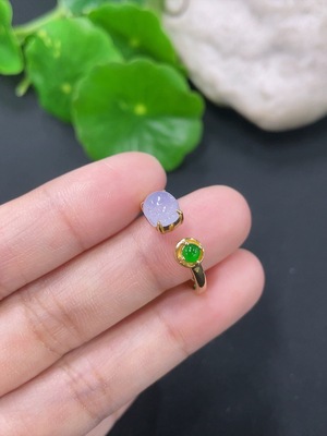 F46566439 翡翠镶嵌戒指 18k 圈口14 货品总约重2.66g