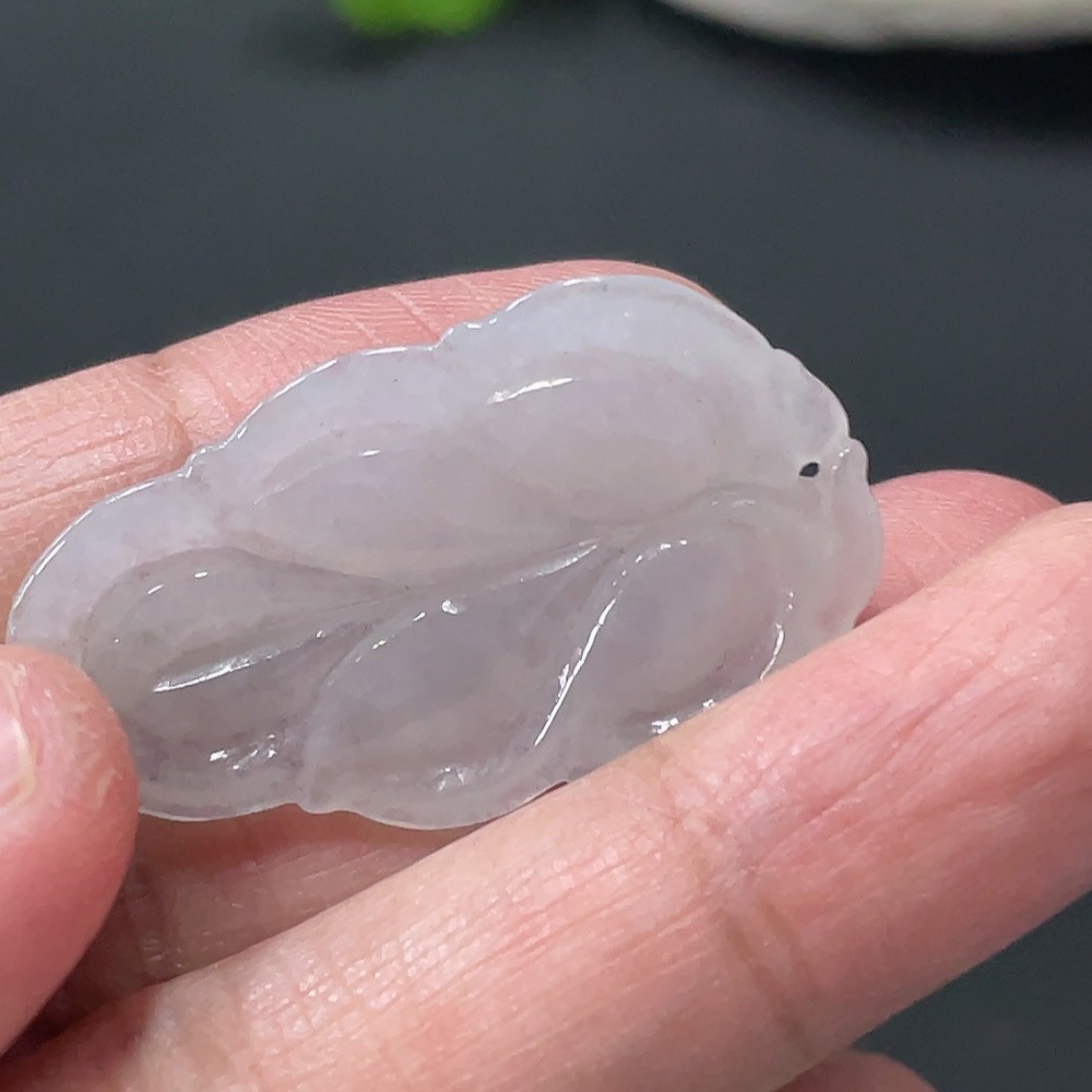 F24837866 Jadeite Pendant Leaf Approx. 3.92g