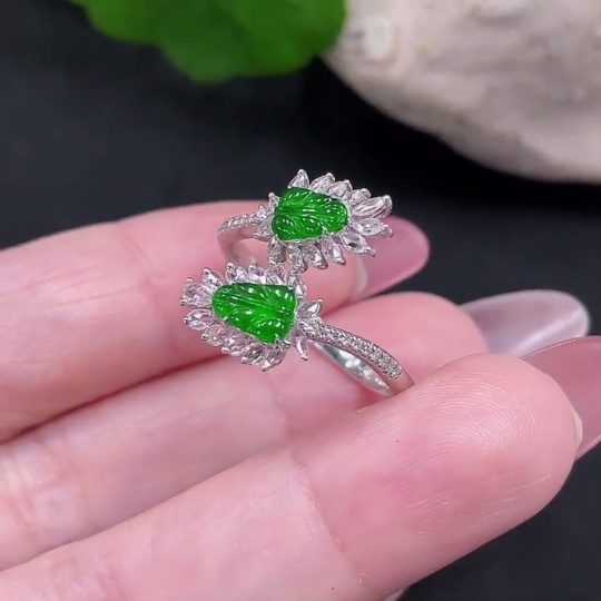 F34033228 Jadeite inlaid ring 18k with diamond size 15 total weight about 3.42g