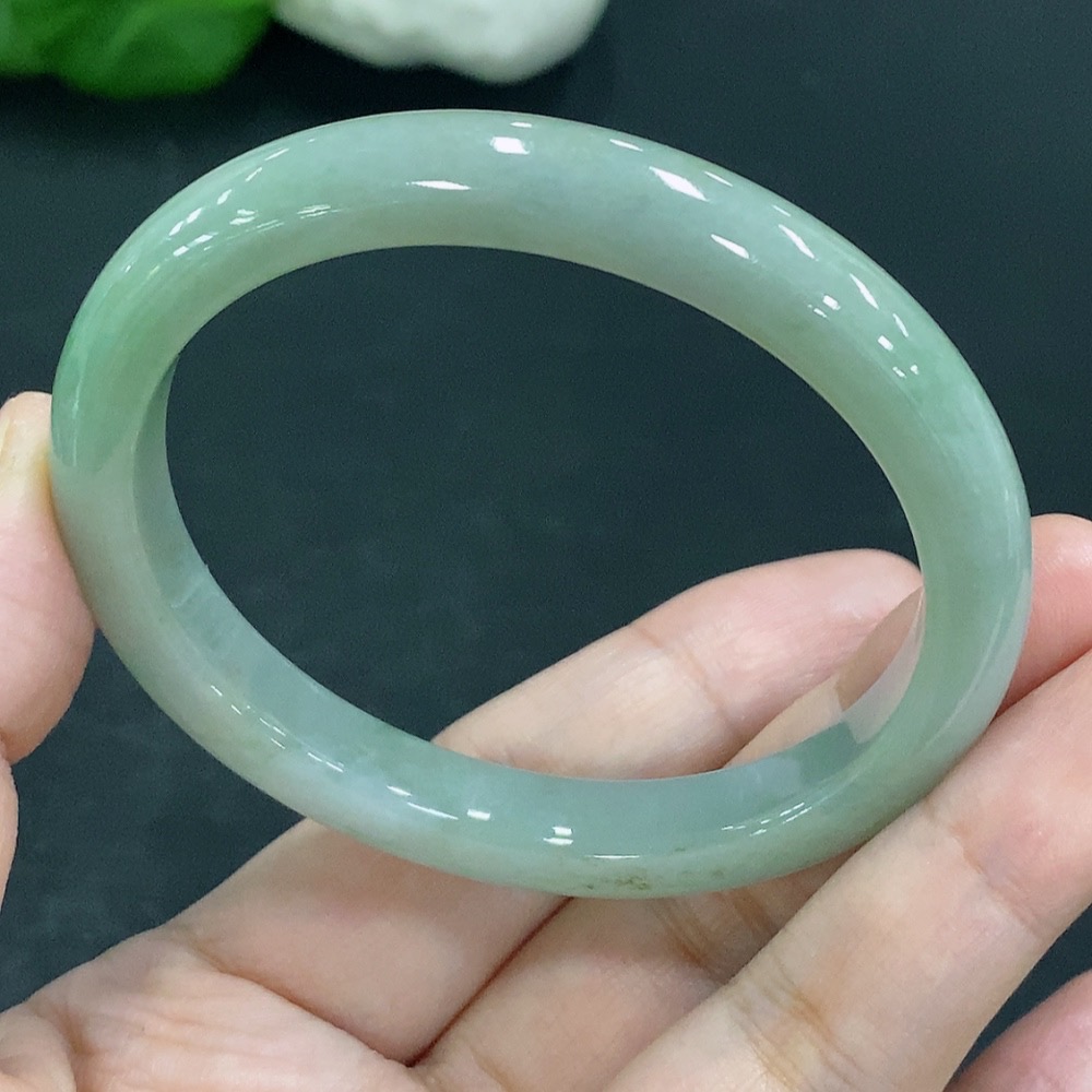 F24811664 Jadeite Imperial Concise Bangle Size 57/49.8 Total Weight Approx. 37.3g