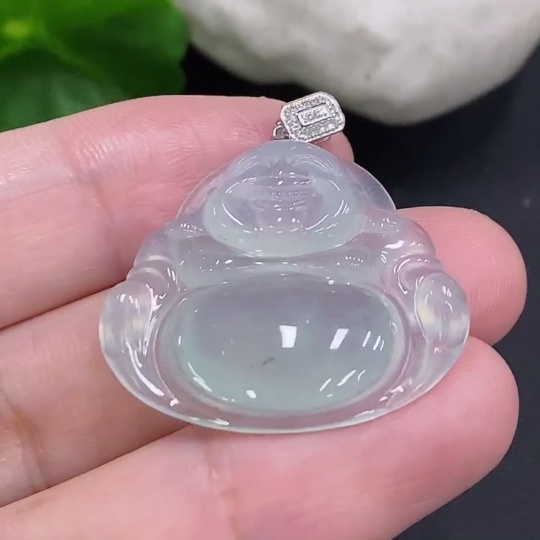 F34049909 Jadeite Buddha Pendant with 18K Gold Clasp Total Weight Approx. 5.4g (Diamond Accents)