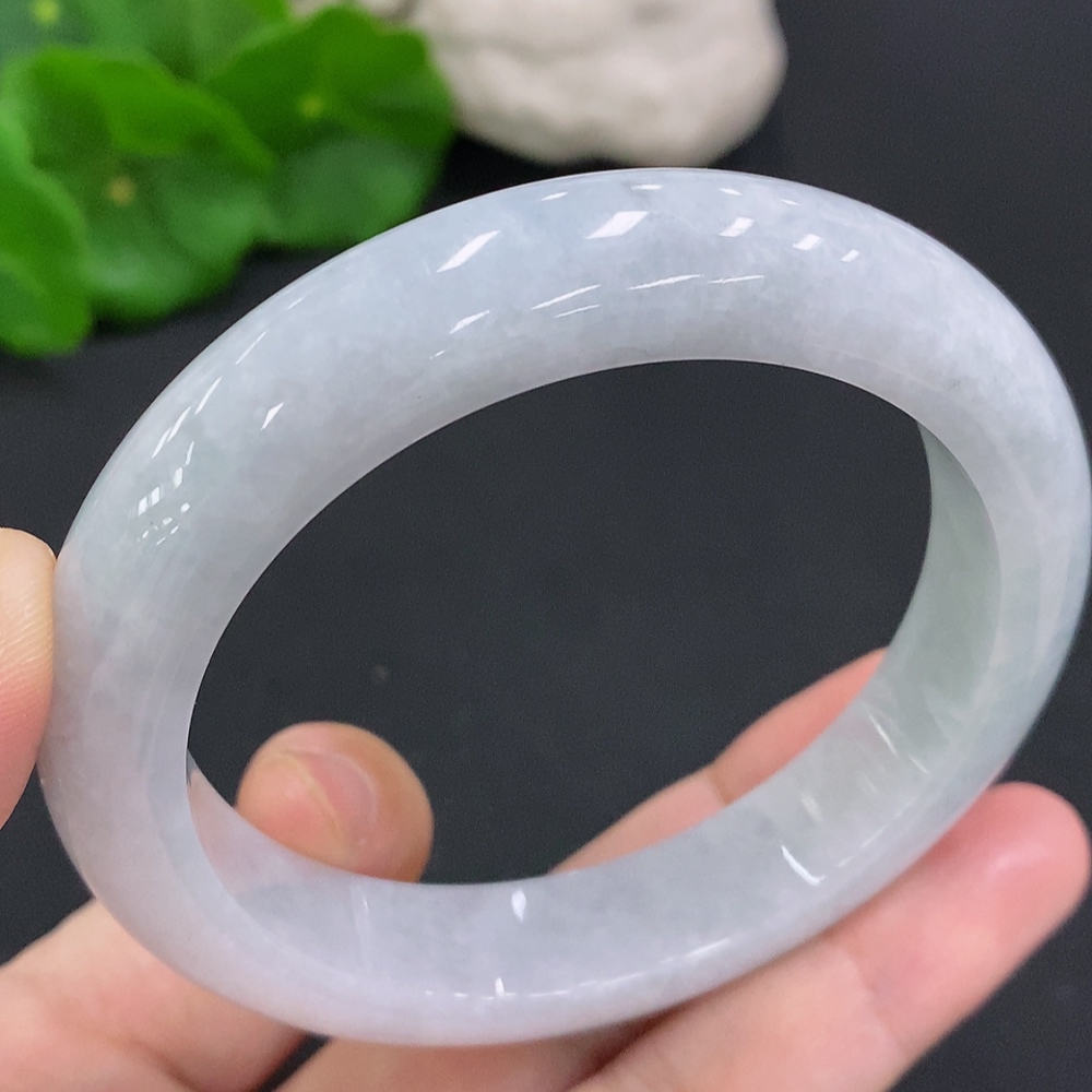 F34071668 Jadeite Round Bracelet Size 57.7 Total Weight Approx. 66.7g