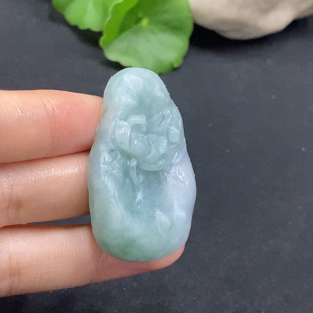 F30565176 JadeiteLotus Pendant (Unpolished, Total Weight Approx. 26.02g)