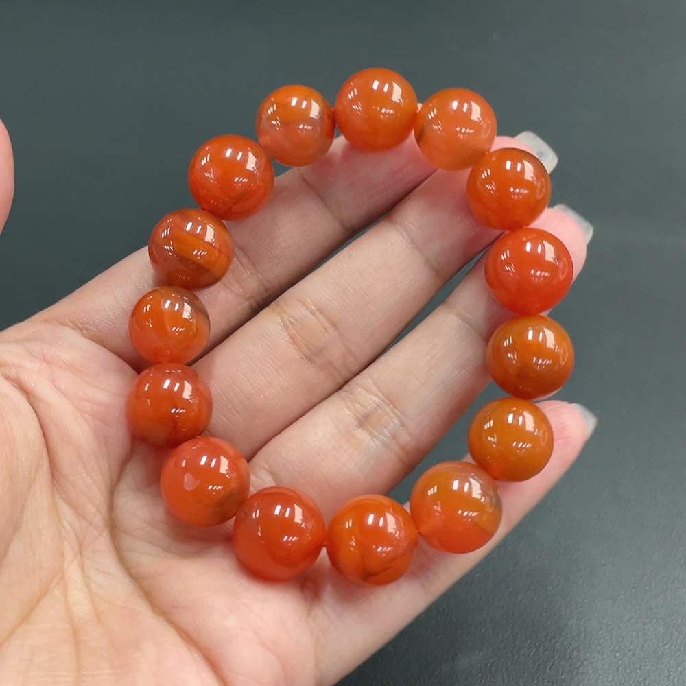 C21400092 Red Agate Bracelet, approx. 12.8mm, total weight approx. 45.90g, visible organic matter