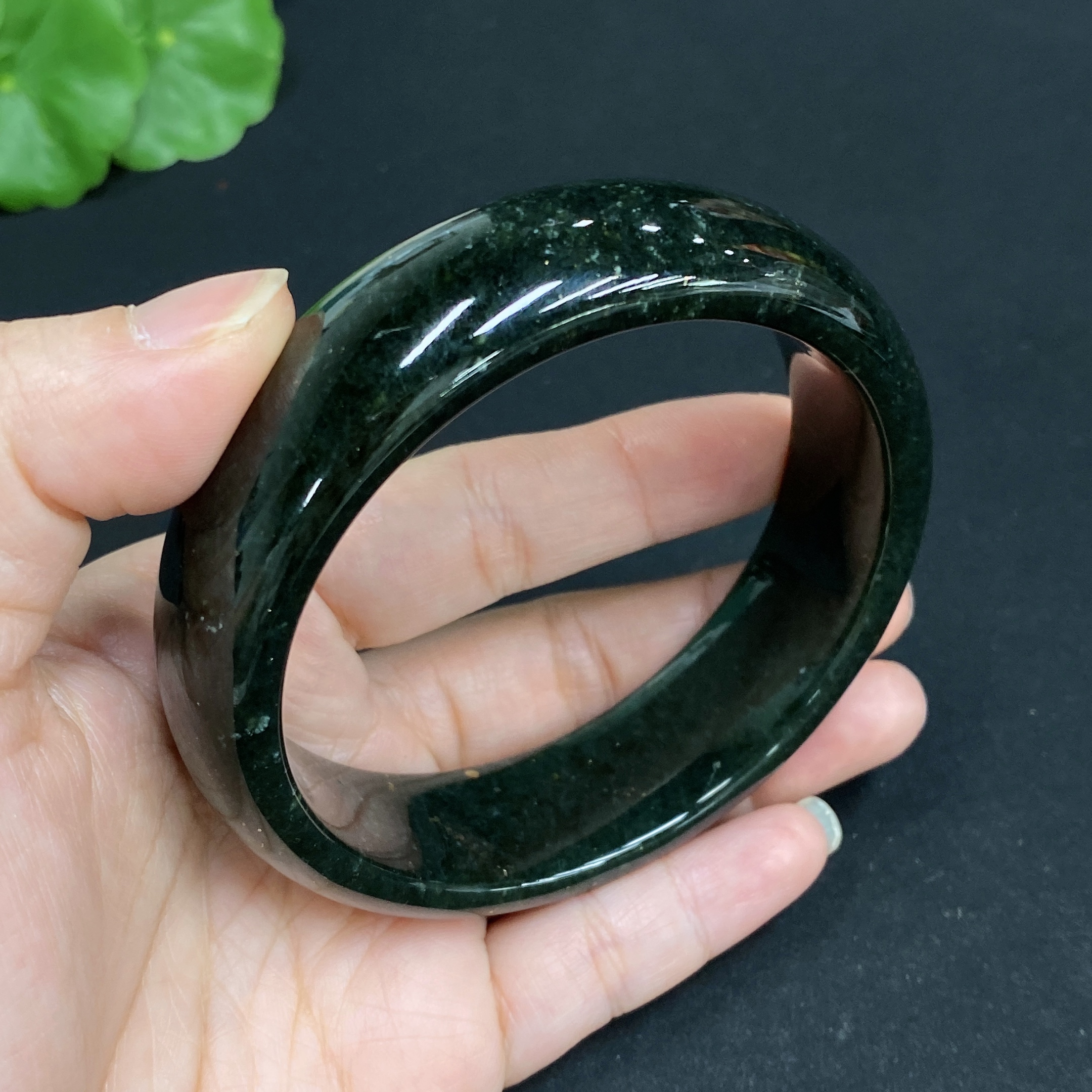 H34015045 Hetian Jade Round Bracelet Size 62.3 Total Weight Approx. 85.5g
