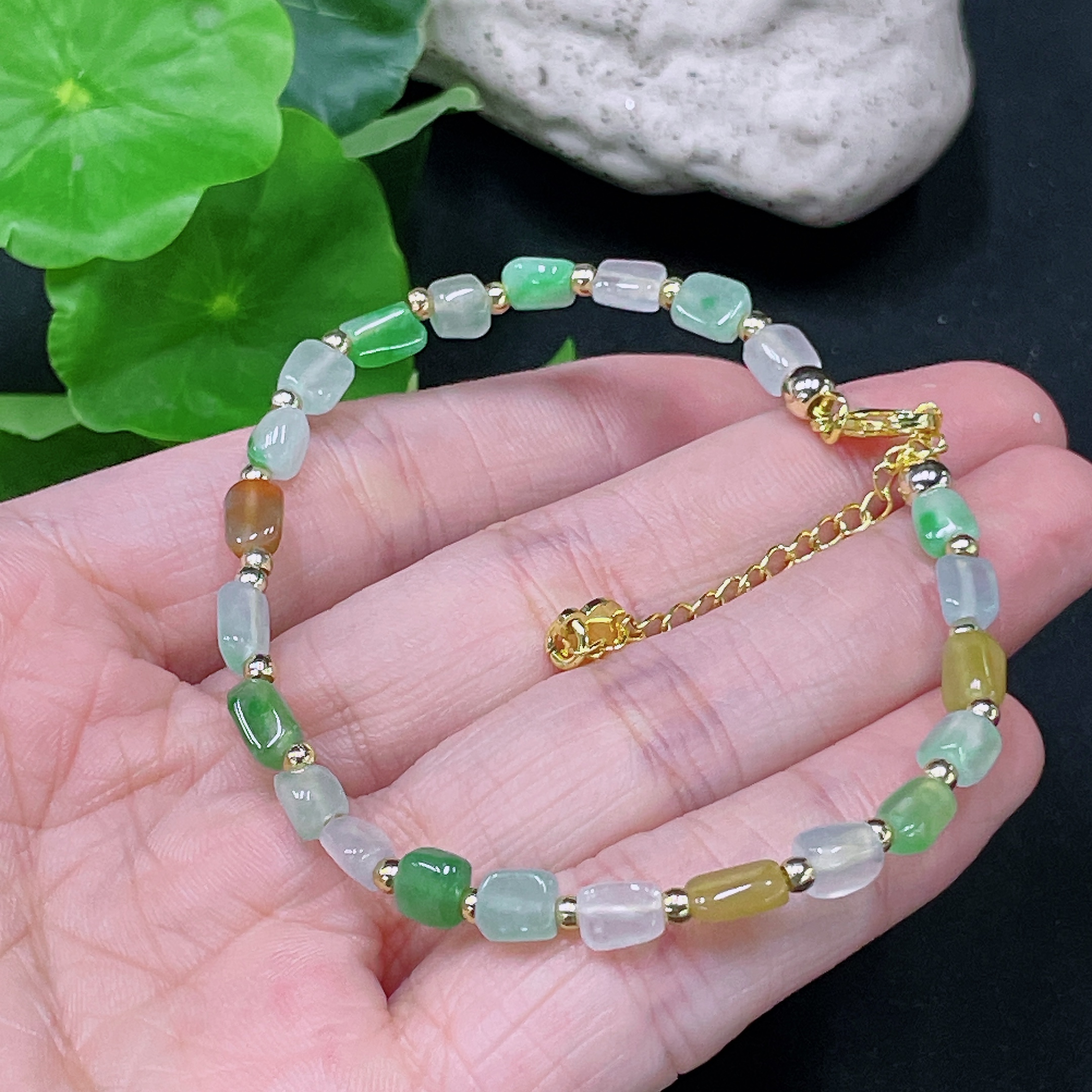 F33919914 Jadeite bracelet Non-gold Total weight approx. 6.7g (red and yellow color origin undetermined)