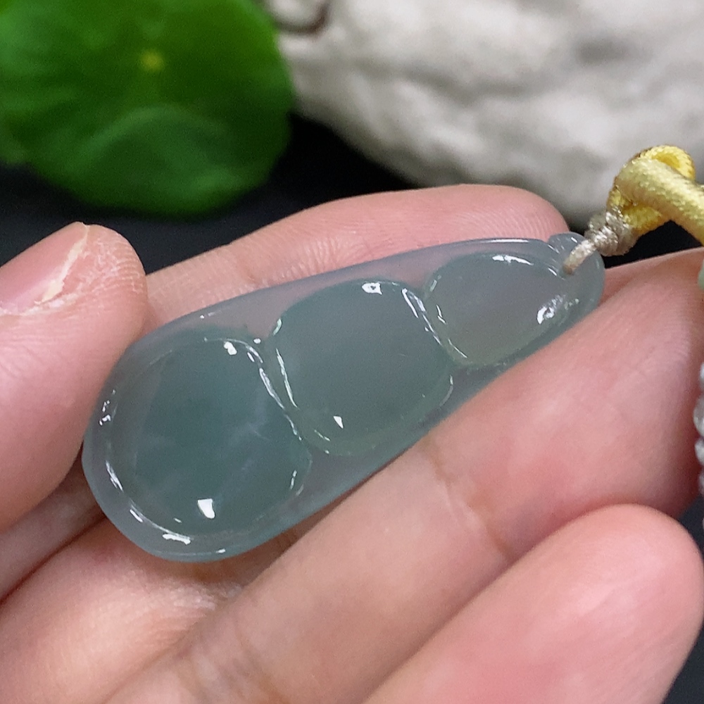 F34000060 Jadeite Pendant Bean with Cord Total Weight Approx. 8.13g