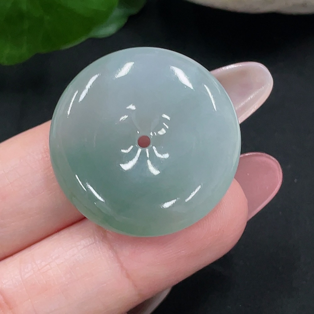 F34031906 Jadeite Safety Pendant Total Weight Approx. 8.64g
