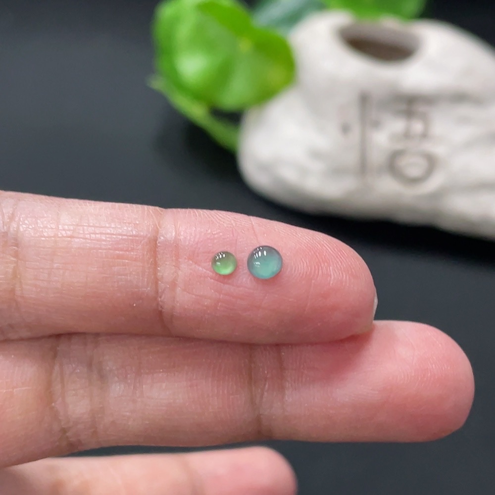 F34077126 Jadeite Cabochon