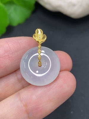 F42971673 翡翠平安扣 18K金 货品总重约3克（配镶钻石）