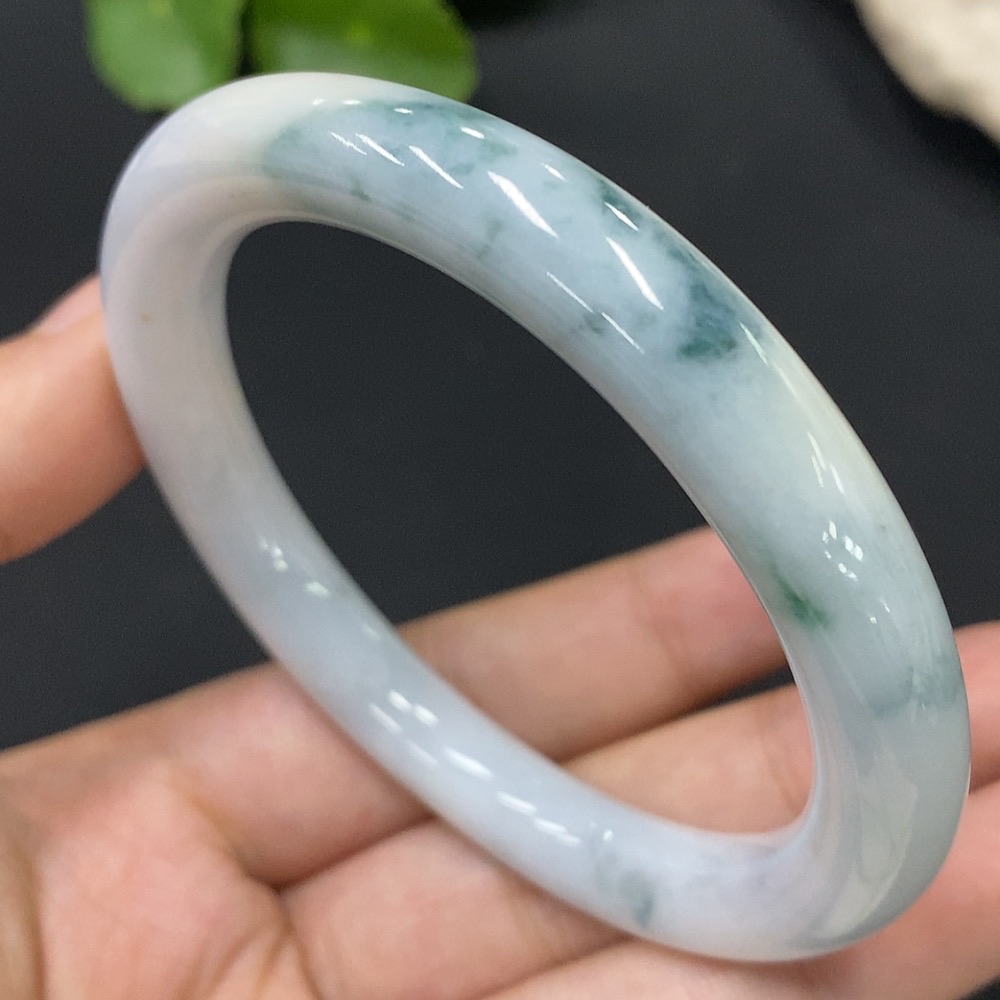 F26021247 Jadeite Round Bangle Total Weight Approx. 46.5g Size 56.3
