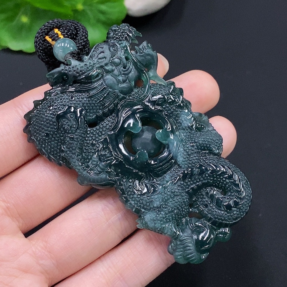 F28242368 Jadeite Dragon Soaring Worldwide Pendant