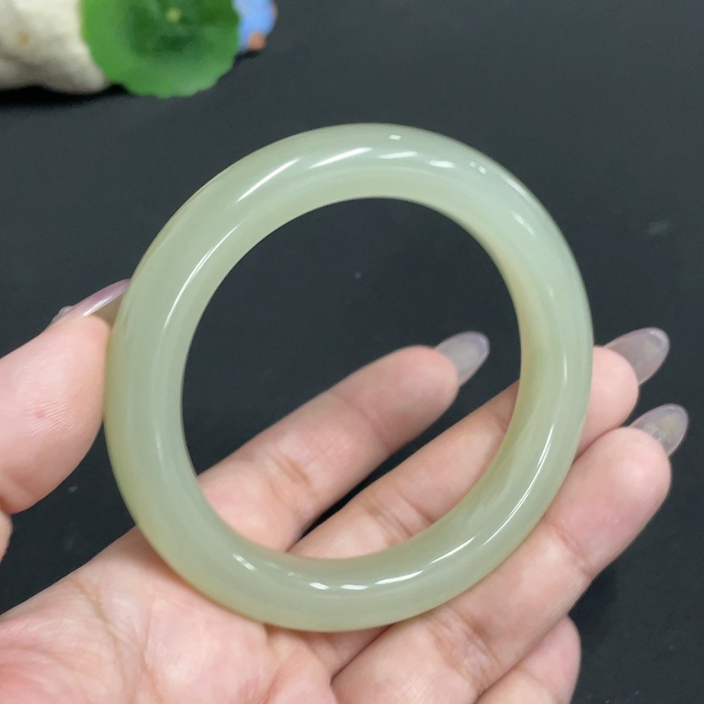 H33931257 Hetian Jade Round Bracelet Size 55.8 Total Weight Approx. 58.4g