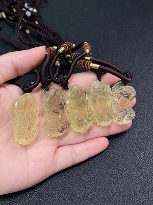 C34989325 Crystal Pendant Total Weight Approx. 84.26g with Rope Sell as a Lot