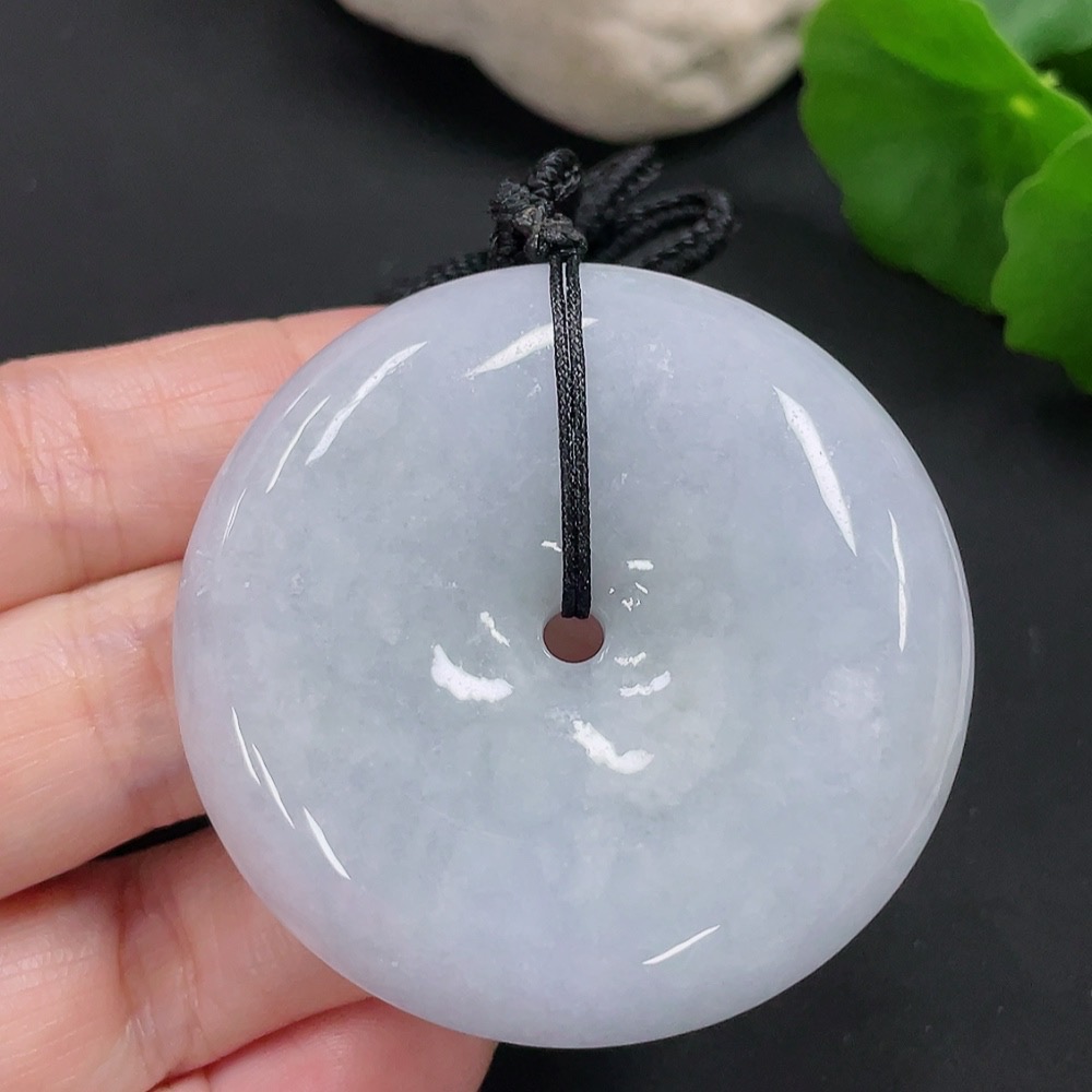 F26025681 Jadeite Peace Knot Pendant Total Weight Approx. 51g (including rope weight)