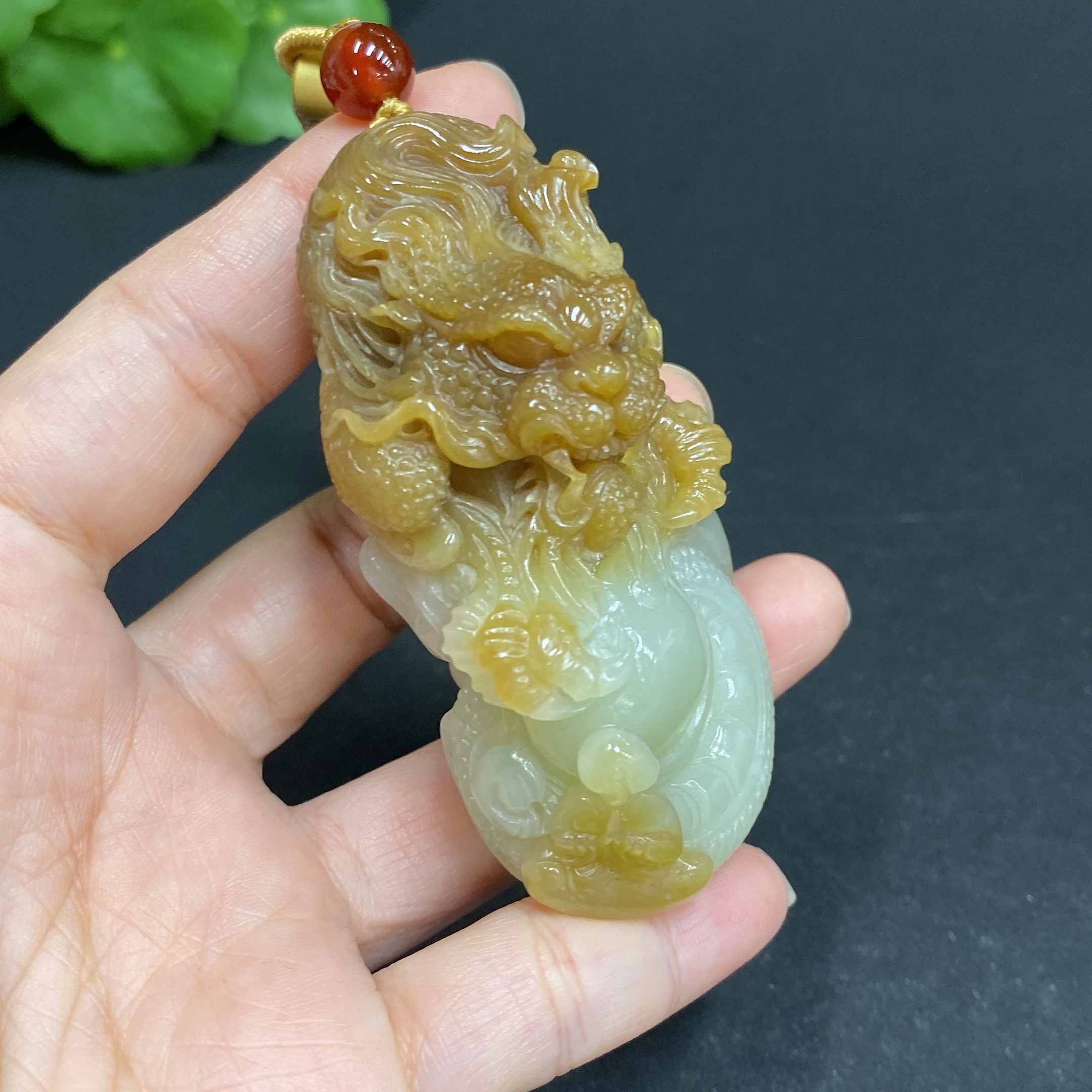 H34015618 Hetian Jade Pendant Dragon Total Weight (including rope) 79.6g