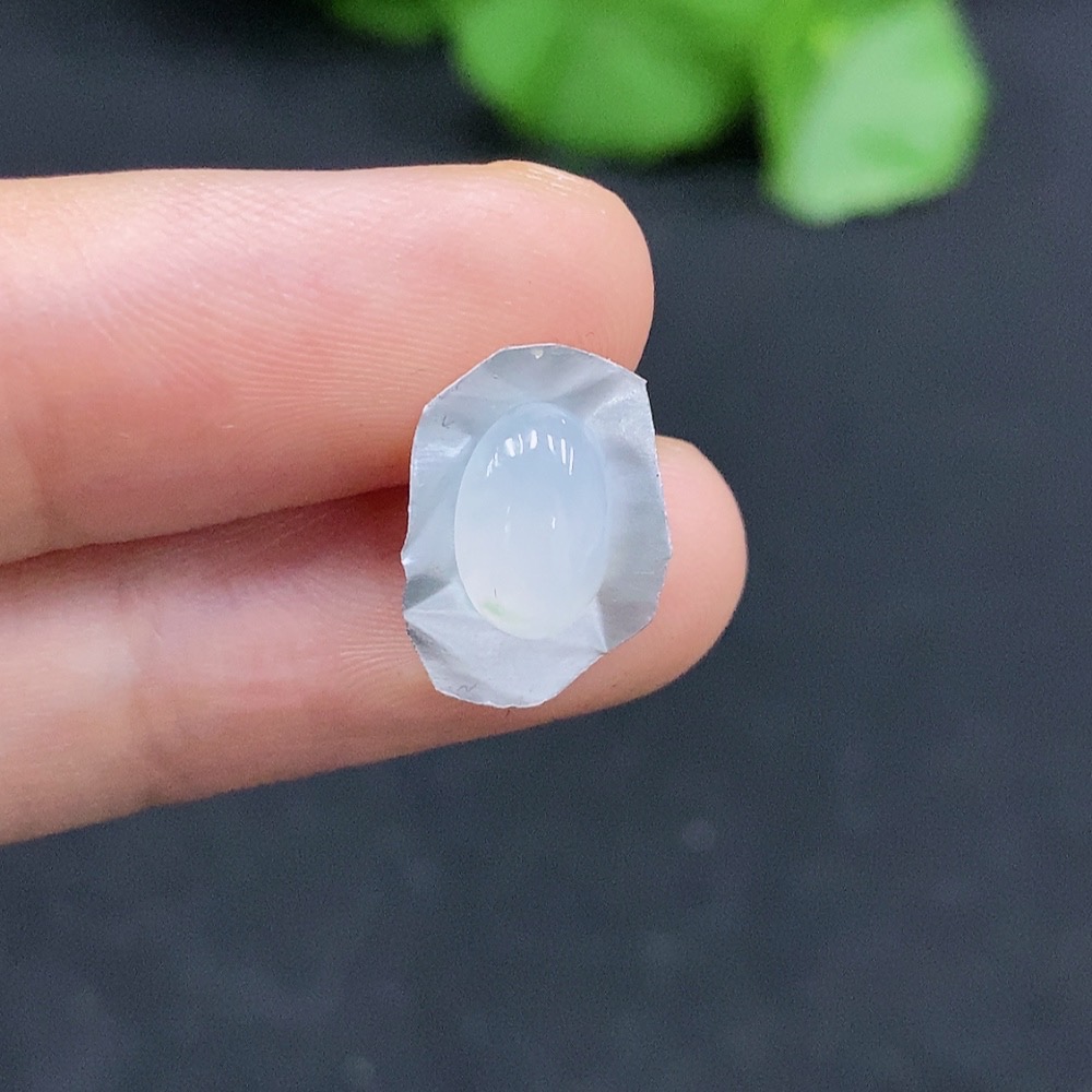 F31653832 Jadeite cabochon inlay piece, total weight approximately 0.44g