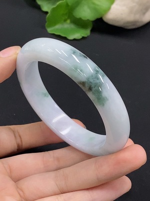 F33833244 Jadeite Regular Round Bangle 55.2 Inner Diameter Total Weight Approx. 57.8g (including other mineral components)