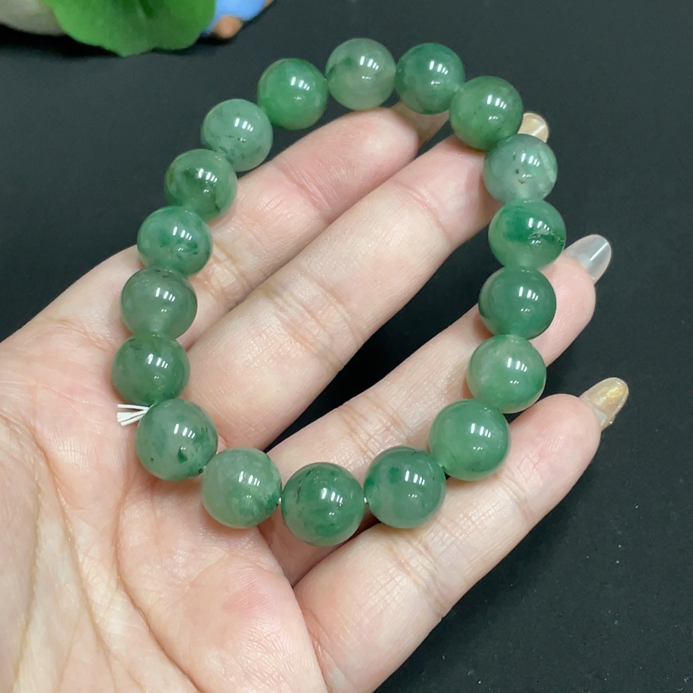 H32738393 African Emerald (Dulong Jade)