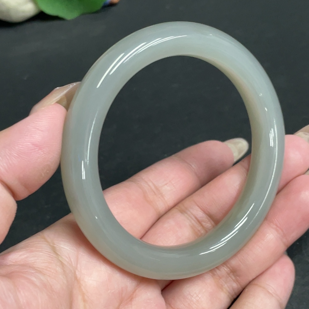 H30550949 Hetian Jade Round Bracelet Size 57.8 Total Weight Approx. 52.9g