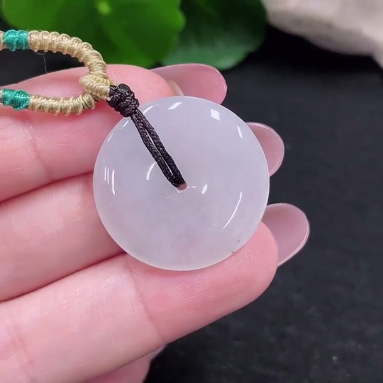 F32736386 Jadeite Peace Knot Pendant Total weight about 6.8g (including rope weight)