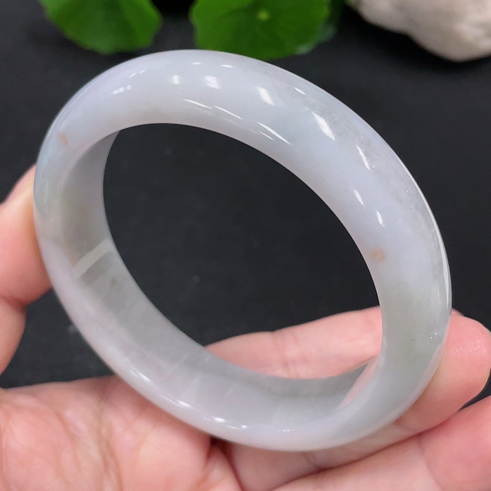 F28274860 Jadeite Round Bracelet 58.3 Inner Diameter Approx. 69.7g Total Weight