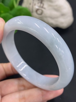 F31686458 Jadeite Round Bangle, Inner Diameter 58.9, Total Weight Approx. 64.6g