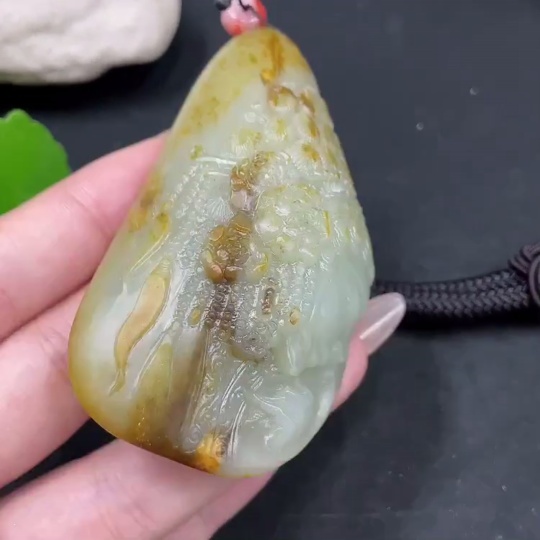 H30492276 Hetian Jade Handheld Piece - Huadan - Undetermined Skin Color Origin - Total Weight (Including String): 114.2g