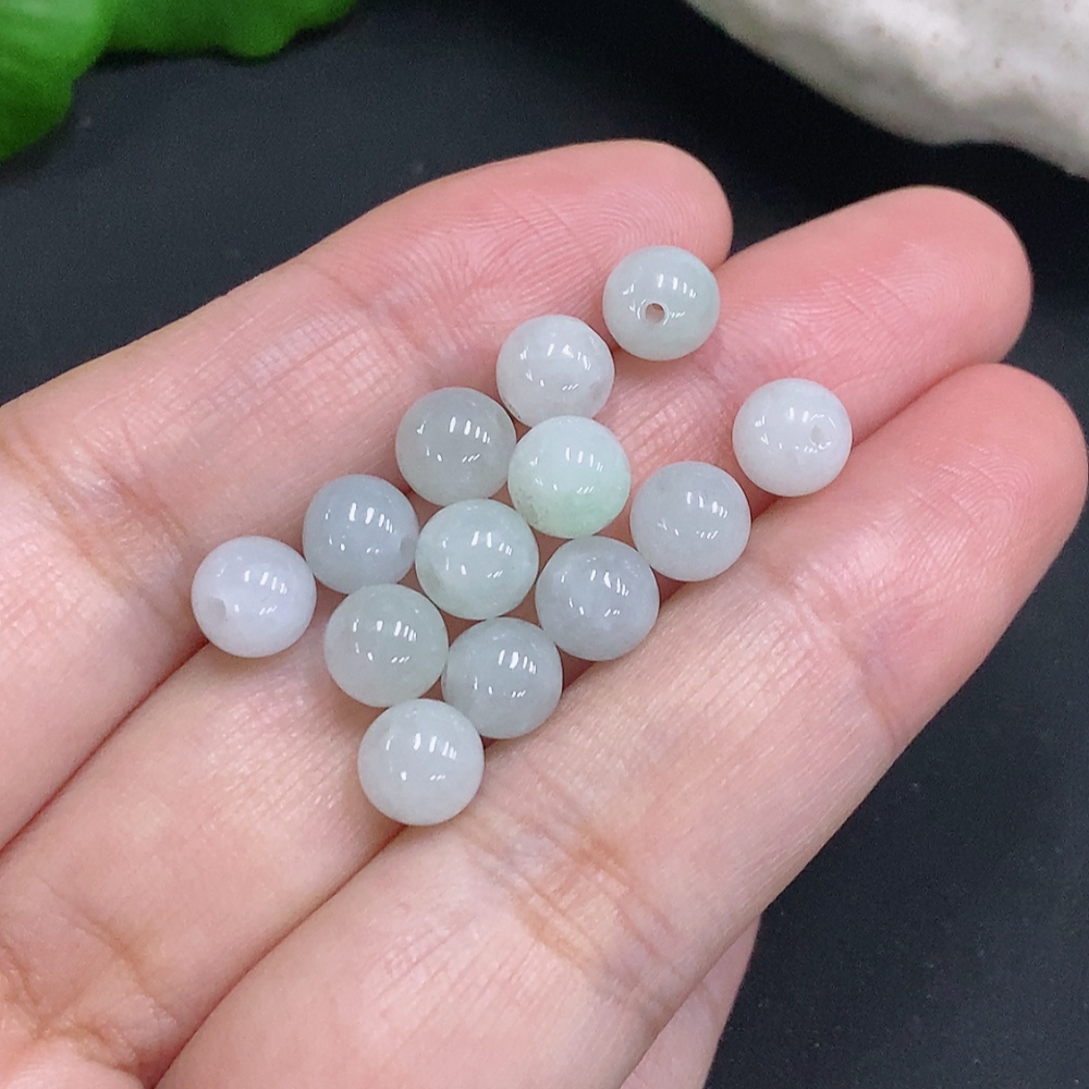 F34071700 Jadeite Beads Sell as a Lot