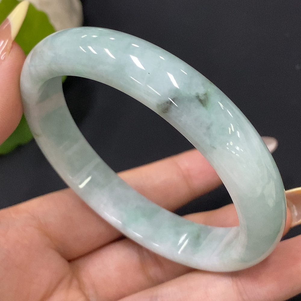 F30454931 Jadeite Regular Bangle